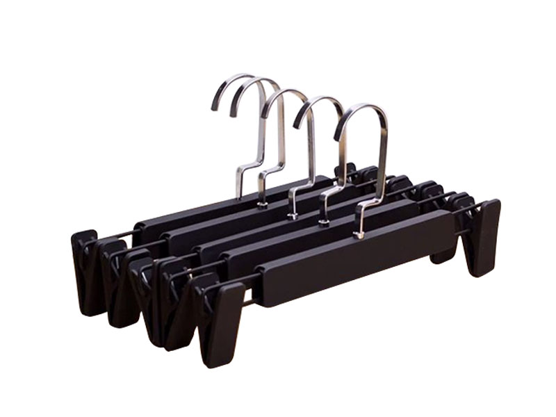 衣架自动插钩机提升生产效率的利器